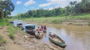 দুর্গমতার বাধা পেরিয়ে কৃষকদের দোরগোড়ায় কৃষি বিভাগ, কৃষি কার্ডের আওতায় আসছেন কৃষকরা