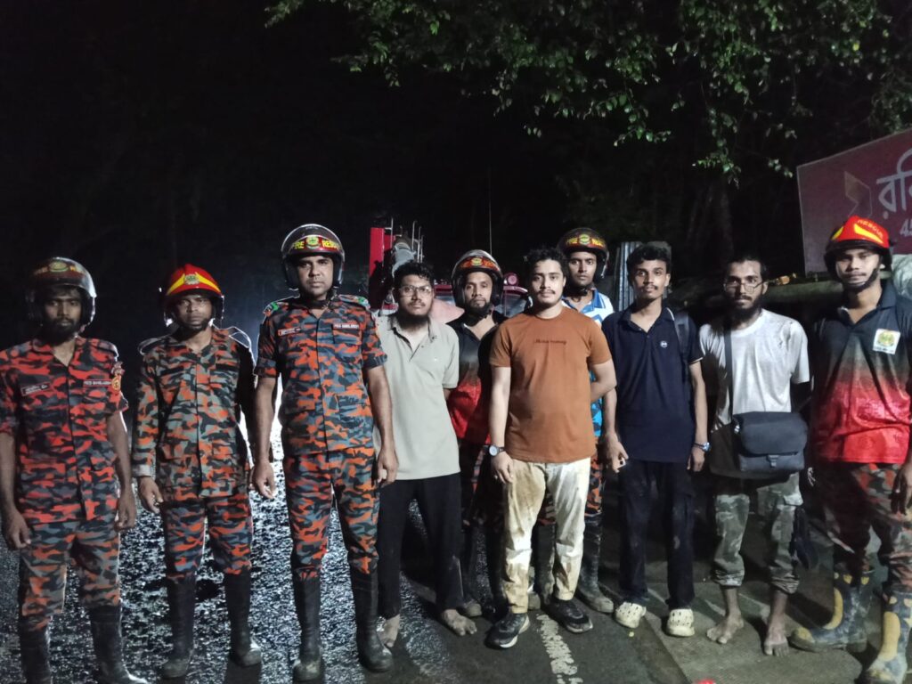 কাপ্তাইয়ের সীতাপাহাড়ে পথ হারানো চার পর্যটক উদ্ধার