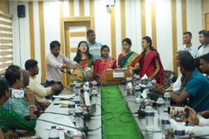 লংগদুতে নজরুল বর্ষের বর্ণাঢ্য আয়োজন, গান-আবৃত্তি-নৃত্যে মুখর উপজেলা পরিষদ