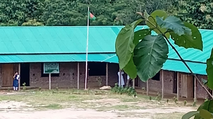 সাজেকে কলেজ স্থাপনার নামে বনের জমি দখল করে সন্ত্রাসী কার্যক্রম কায়েমের চেষ্টা ইউপিডিএফের