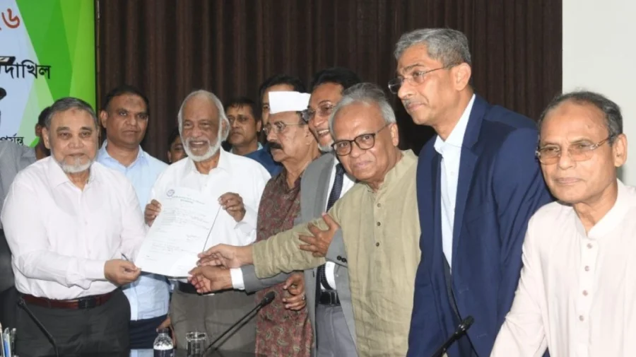 রাষ্ট্রপতি পদে মির্জা ফখরুলের মনোনয়ন জমা দিলো বিএনপি