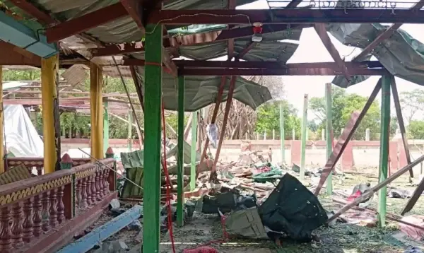 মিয়ানমারের বৌদ্ধ মঠে জান্তার বিমান হামলায় নারীসহ নিহত অন্তত ১৪