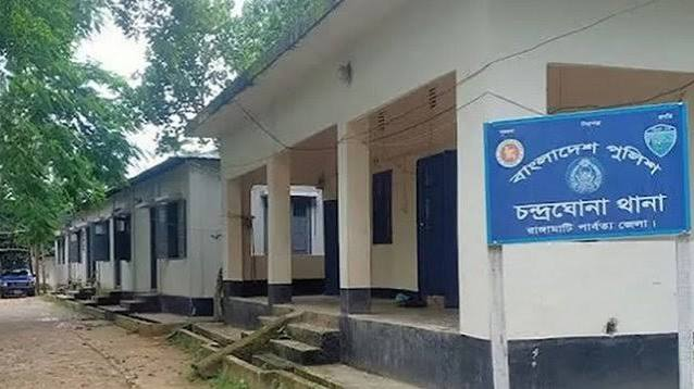 রাইখালীতে মোটরসাইকেল-অটোরিকশার সংঘর্ষ, ব্যবসায়ী গুরুতর আহত