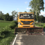 লালমনিরহাটের পাহাড়ি ঢলে দহগ্রামে সড়ক ধস, মেরামতের মালামাল আটকে দিল বিএসএফ