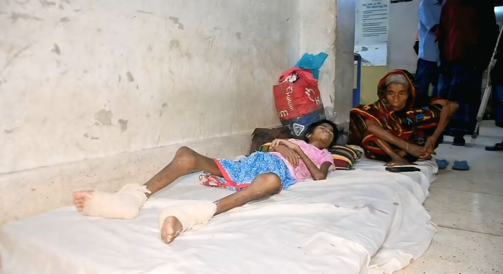 দারিদ্রতার কাছে হার মানতে বসেছে মাটিরাঙ্গার তানিয়ার জীবন