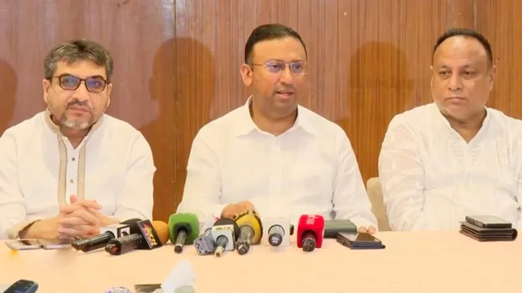 জাতিসংঘ অধিবেশনের আগে প্রধানমন্ত্রীর ভারত সফরের কোনো সম্ভাবনা নেই: হুমায়ুন কবির