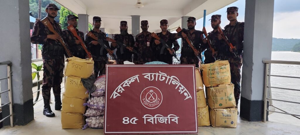 কর্ণফুলী নদীতে বিজিবির অভিযান, পাচারের আগেই ৫৯৪ কেজি রসুন জব্দ