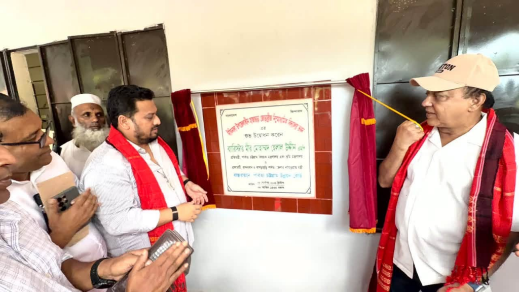দীঘিনালায় হাজরাছড়া জোড়া ব্রিজ নিম্ন মাধ্যমিক বিদ্যালয়ের নতুন ভবন উদ্বোধন