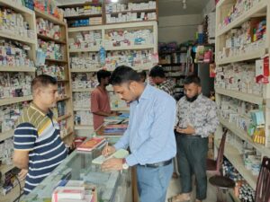 ফিজিশিয়ান স্যাম্পল ও সংরক্ষণে অনিয়ম: মাটিরাঙ্গায় দুই ফার্মেসিকে জরিমানা