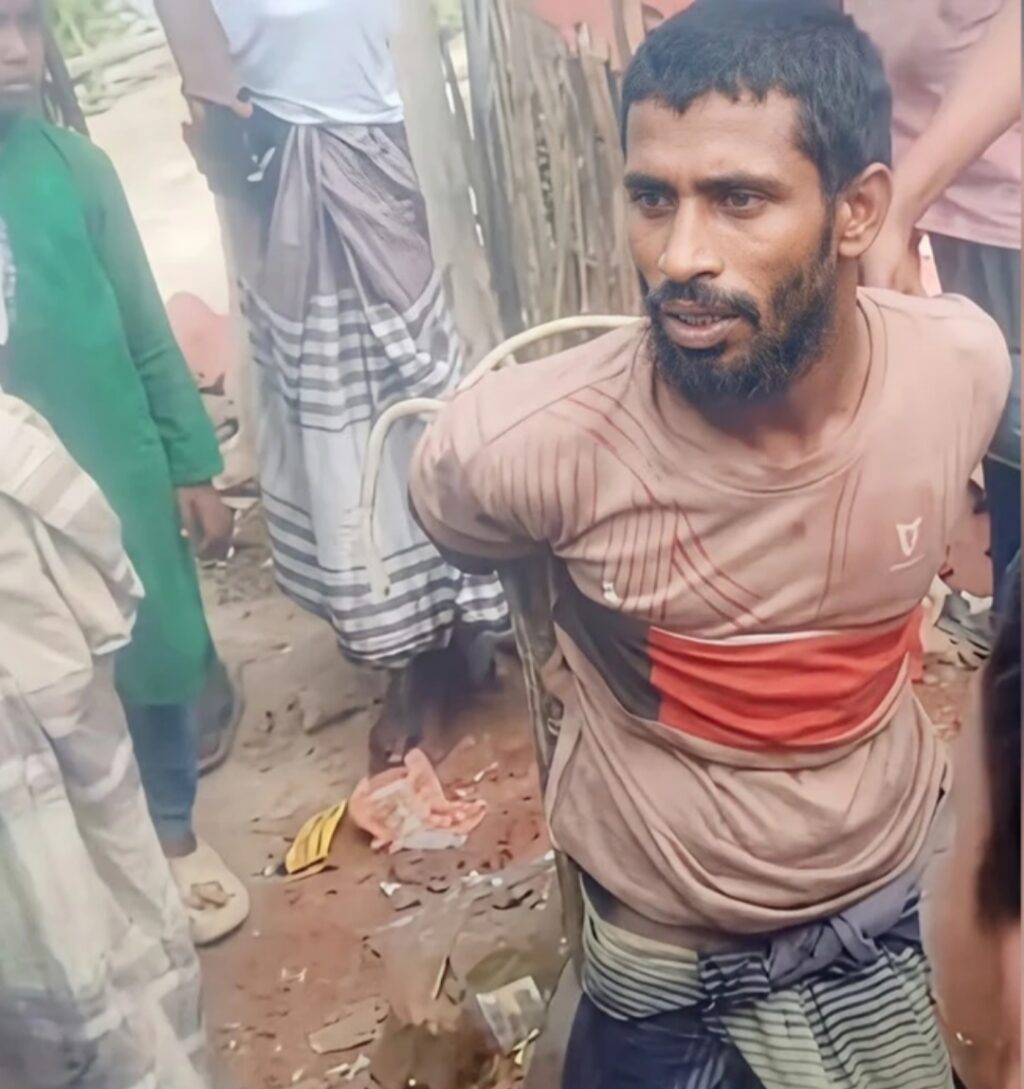 কক্সবাজারে চোর সন্দেহে কাঁধে ইট বেঁধে যুবককে পিটিয়ে হত্যার অভিযোগ