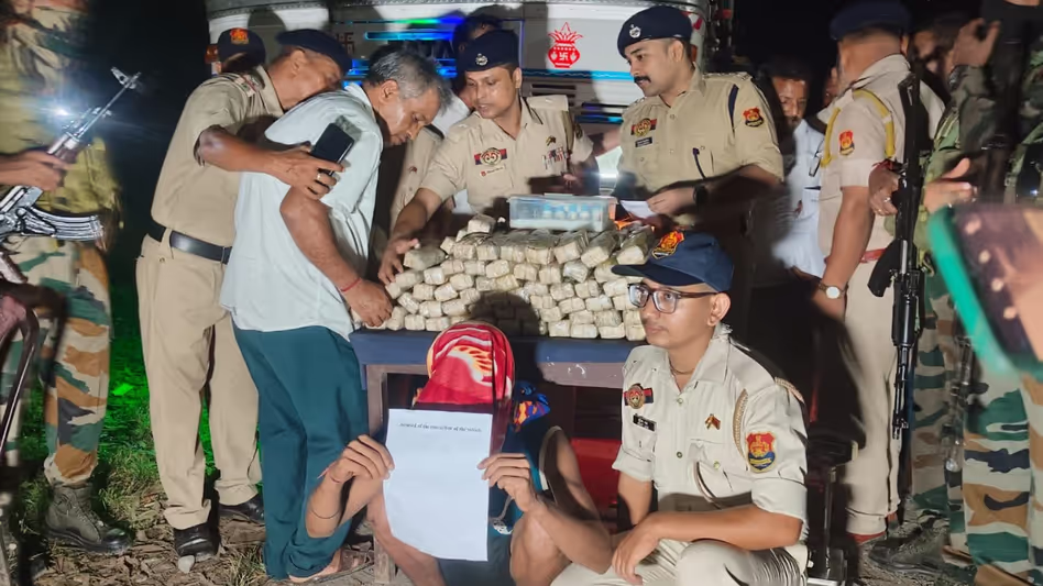 বাংলাদেশে পাচারের আগে ত্রিপুরায় ৪০ কোটি রুপির ইয়াবা জব্দ, ট্রাকচালক আটক