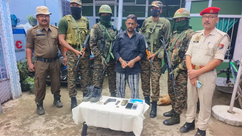 আসামে আগ্নেয়াস্ত্র ও চার রাউন্ড গুলি উদ্ধার, আটক ১