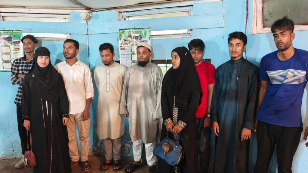 রোহিঙ্গা ক্যাম্প ছেড়ে রাঙামাটির লংগদুতে, যৌথবাহিনীর অভিযানে দুই নারীসহ ৯ জন আটক