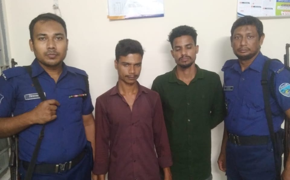 আলীকদমে ইয়াবা সেবনের দায়ে দুই যুবকের ৩ মাসের কারাদণ্ড