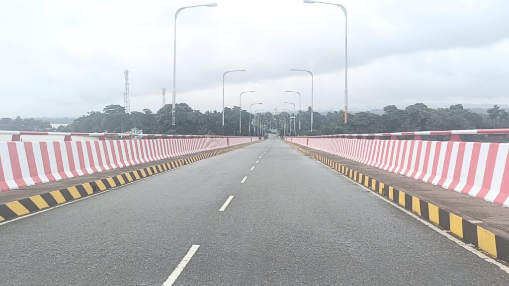 নতুন রঙে নানিয়ারচরের চুনিলাল দেওয়ান সেতু, বদলে গেছে পুরো এলাকার চিত্র