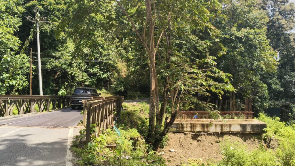 পাইলিং জটিলতায় থমকে ব্যাঙছড়ি সেতুর নির্মাণ, ঝুঁকিপূর্ণ বেইলি ব্রিজে প্রতিদিন শত শত যানবাহন