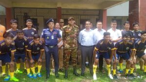 রাজস্থলীতে যুবসমাজের মাঝে সেনাবাহিনীর ক্রীড়া সামগ্রী বিতরণ