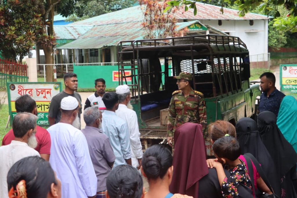 দুর্গম পাহাড়ে অসুস্থ মানুষের পাশে সেনাবাহিনীর লংগদু জোন, ২২ রোগী পেলেন বিশেষজ্ঞ চিকিৎসার সুযোগ