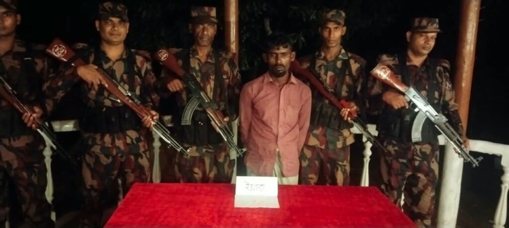 লংগদুতে বিজিবির হাতে ইয়াবাসহ মাদক কারবারি আটক