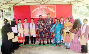 রামগড়ে কর্মসংস্থান তৈরিতে বিজিবির উদ্যোগ, কম্পিউটার ও সেলাই প্রশিক্ষণার্থীদের সনদ-পুরস্কার বিতরণ