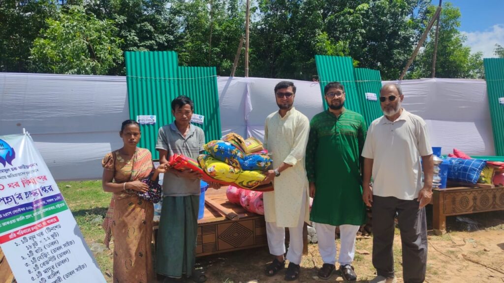 বান্দরবানে বন্যায় ক্ষতিগ্রস্তদের পুনর্বাসনে ১০০ ঘর নির্মাণ করবে শামসুল হক ফাউন্ডেশন