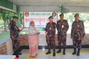 বাঘাইছড়িতে অসচ্ছল মানুষের পাশে ২৭ বিজিবি, শিক্ষা-চিকিৎসা ও স্বাবলম্বিতায় সহায়তা