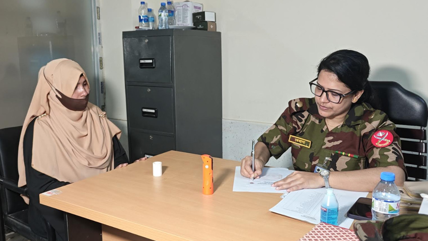 দুর্গম এলাকার মানুষের চিকিৎসায় পাশে সেনাবাহিনী, সহস্রাধিক মানুষ পেলেন বিনামূল্যে চিকিৎসাসেবা