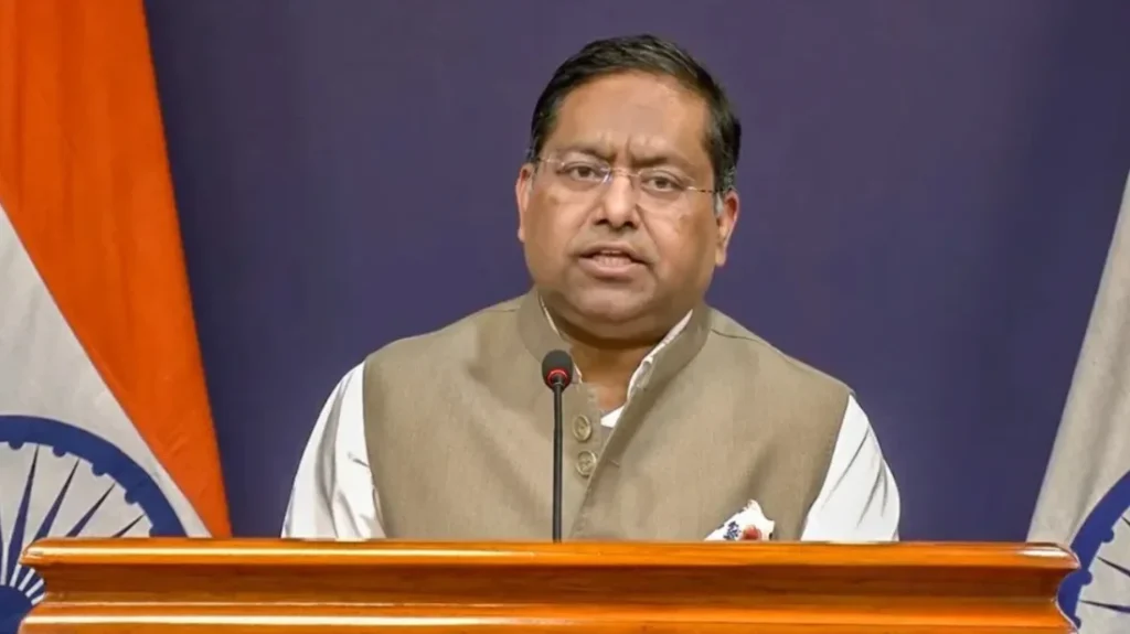 বাংলাদেশের সঙ্গে আলোচনায় গুরুত্ব পাবে উন্নয়ন ও সমৃদ্ধি: জয়সোয়াল
