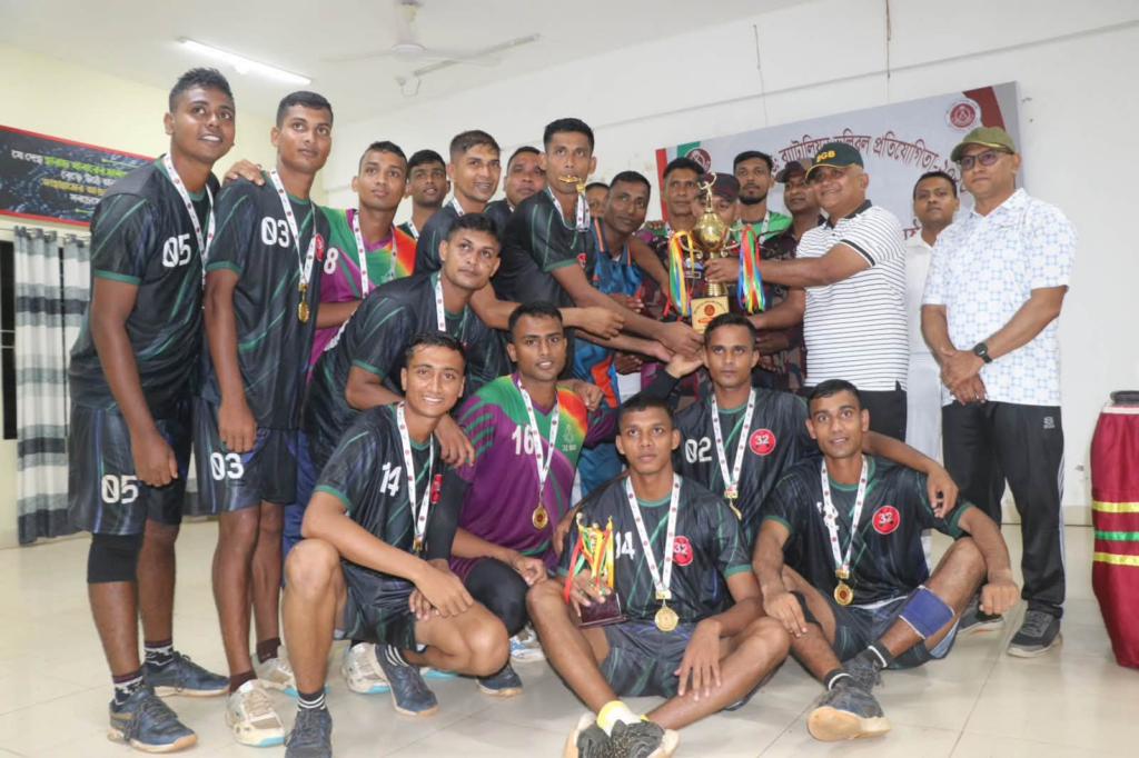 আন্তঃব্যাটালিয়ন ভলিবলে চ্যাম্পিয়ন খাগড়াছড়ি ব্যাটালিয়ন