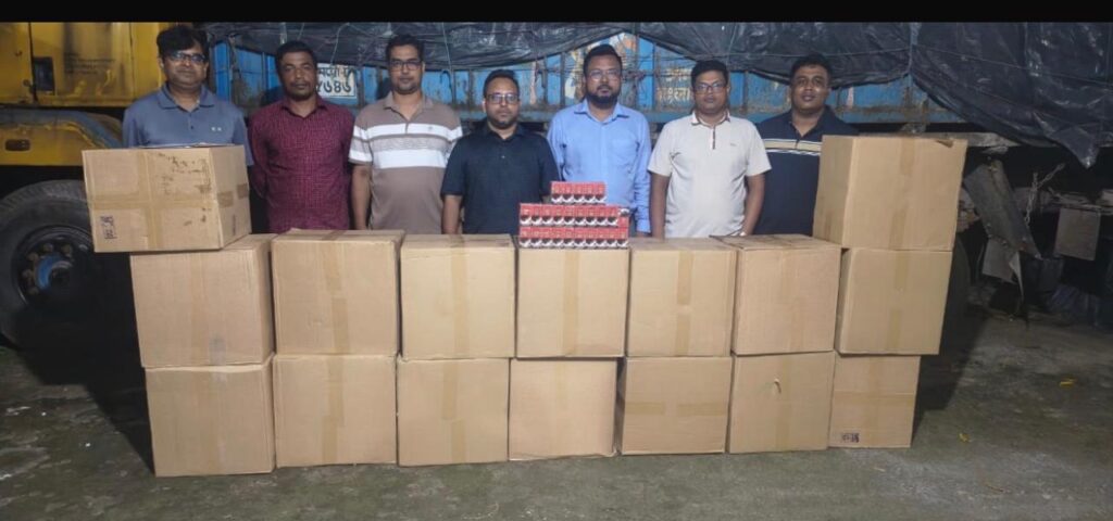 কক্সবাজারে ২৭ লাখ টাকার নকল ব্যান্ডরোলযুক্ত সিগারেট জব্দ