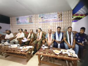 মাটিরাঙ্গায় দুর্গাপূজার মণ্ডপ পরিদর্শনে সেনাবাহিনীর জোন অধিনায়ক