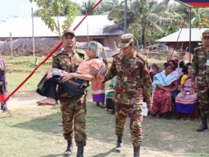 পাহাড়ের চিকিৎসাবঞ্চিতদের পাশে সেনাবাহিনী, বিনামূল্যে চিকিৎসা পেলেন ৭ শতাধিক মানুষ