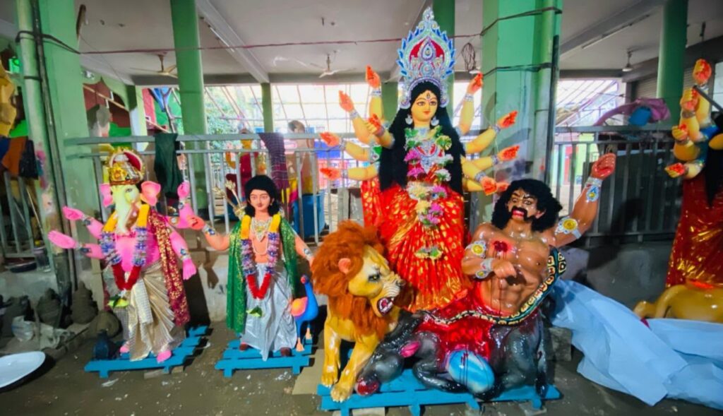 কক্সবাজারে ৩২৪ মণ্ডপে দুর্গাপূজার আয়োজন, বাড়ছে নিরাপত্তা