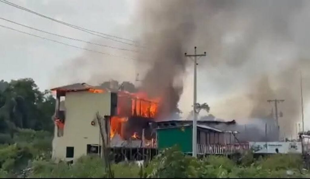 উখিয়ার ইনানীতে রিসোর্টে আগুনে প্রাণ গেল ৬ পর্যটকের, আহত ৬