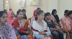 বান্দরবানে মা ও শিশুর স্বাস্থ্যসেবায় ১৬ নারীকে ধাত্রীবিদ্যার প্রশিক্ষণ দিল সেনাবাহিনী
