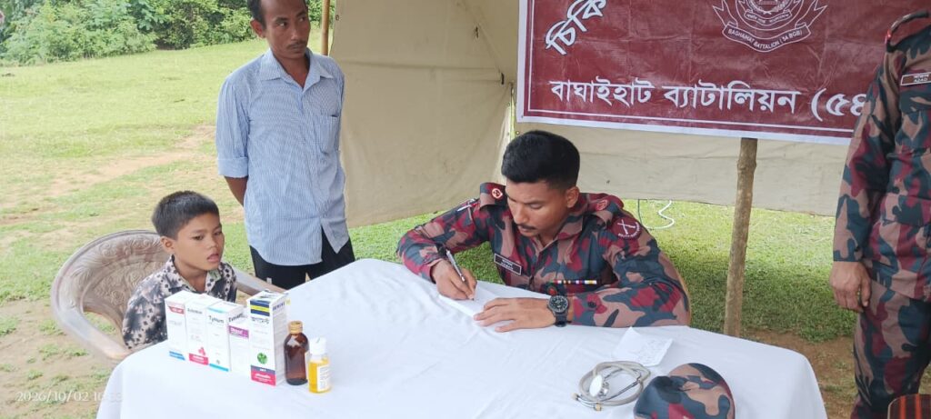 দুর্গম পাহাড়ে ৫৪ বিজিবির বিনামূল্যে চিকিৎসাসেবা, ওষুধ পেল ৮০ জন
