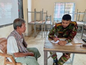 বাঘাইছড়িতে পাহাড়ি-বাঙালিদের বিনামূল্যে চিকিৎসাসেবা দিল সেনাবাহিনী
