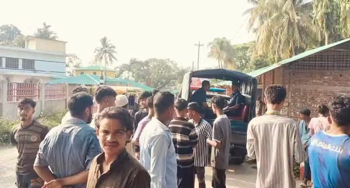 টেকনাফে আধিপত্য বিস্তারকে কেন্দ্র করে গোলাগুলি, আহত ২