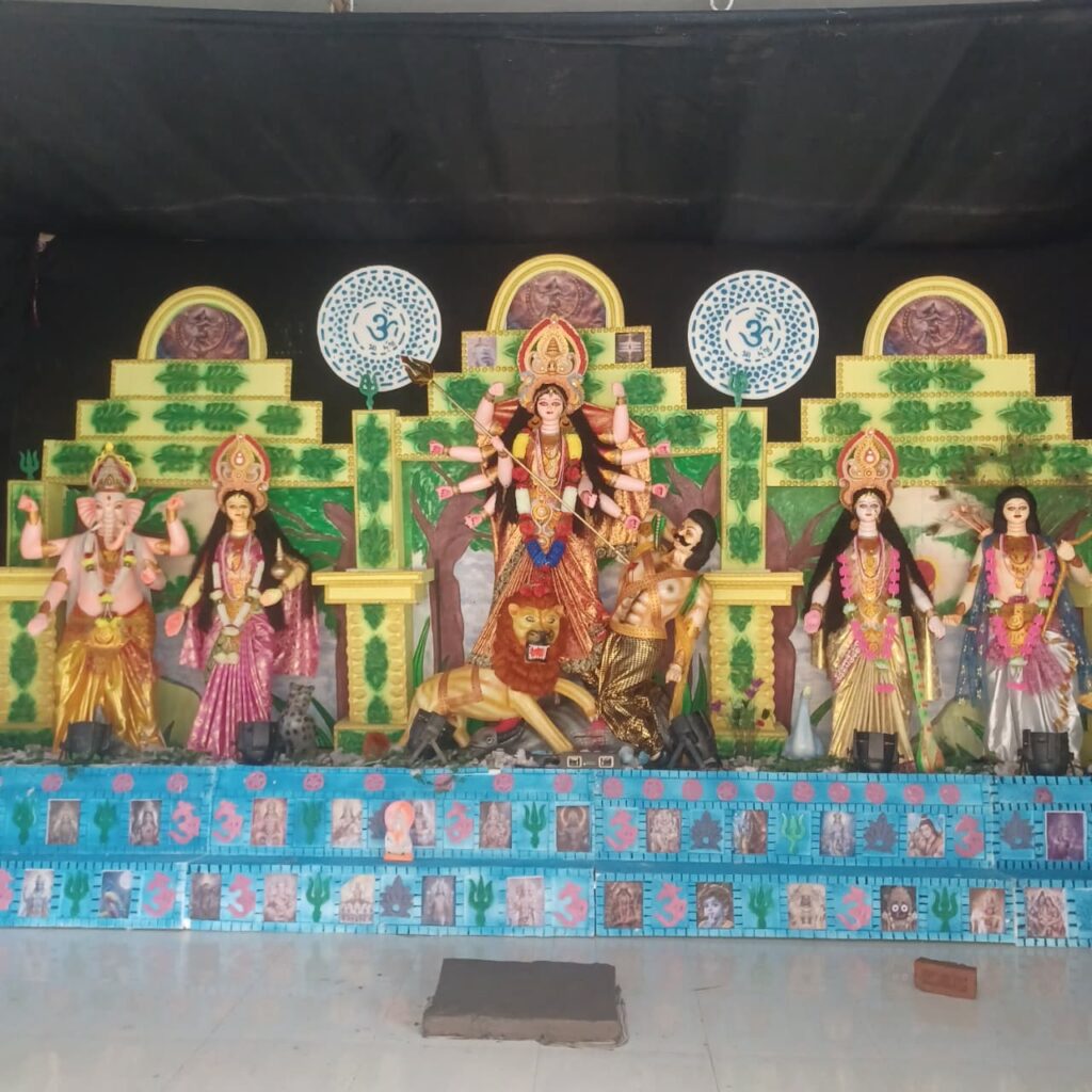রাজস্থলীর পাঁচ পূজামণ্ডপে ষষ্ঠী পূজার মধ্য দিয়ে শারদীয় দুর্গোৎসব শুরু