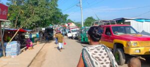তৃতীয়বারের মতো রাঙামাটির বাঘাইছড়ি-সাজেক সড়কে চলছে অবরোধ, বিপাকে পর্যটকরা