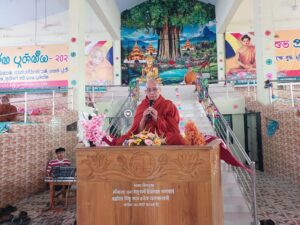 রাঙামাটিতে শান্তি ও সম্প্রীতি কামনায় প্রবারণা পূর্ণিমা উদ্যাপন