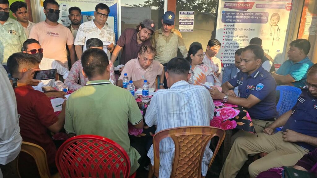 বৈঠক শেষেও কাটেনি সংকট, অবরোধ অব্যাহত রাখার ঘোষণা বাবুধন চাকমার