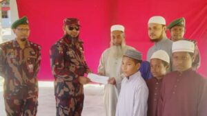 রামগড়ে অসহায় মানুষের পাশে দাঁড়াল ৪৩ বিজিবি, ঢেউটিন ও চিকিৎসা সহায়তা বিতরণ
