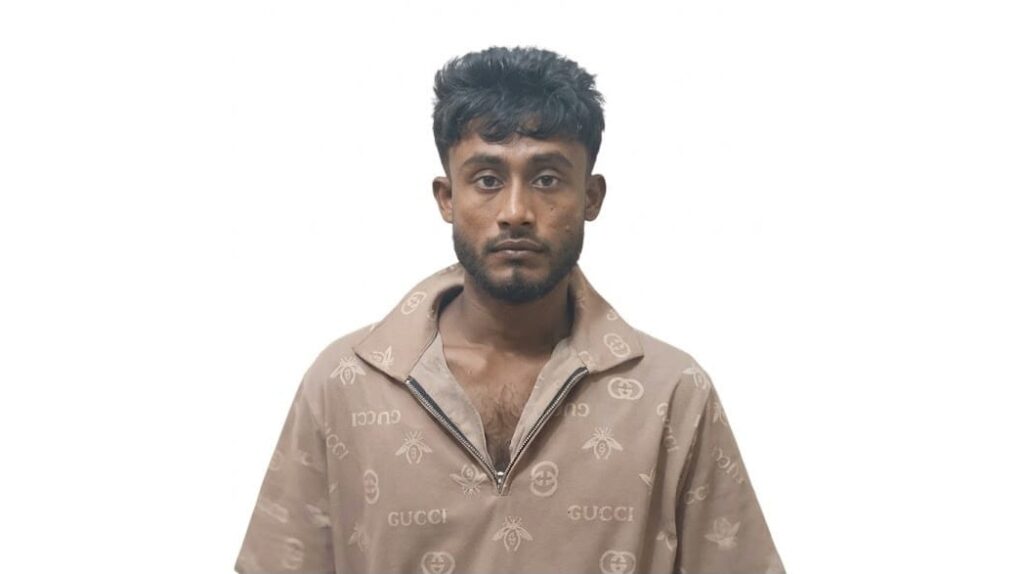 টেকনাফে পাহাড়ি সন্ত্রাসী রিদুয়ান বাহিনীর অন্যতম সদস্য আব্দুর রহিম আটক
