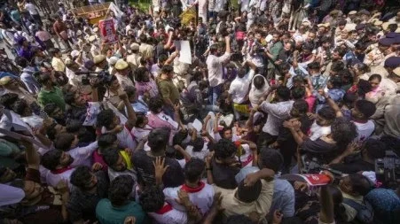 বাংলাদেশ-নেপালের মতো ‘নৈরাজ্য’ সৃষ্টির চেষ্টা করছে কংগ্রেস: বিজেপি