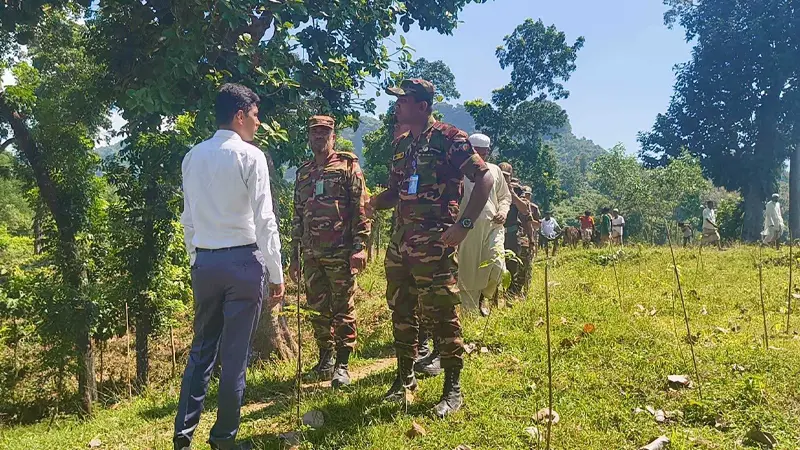 টেকনাফের রঙ্গিখালী ও বড় ডেইলে সেনা ক্যাম্প স্থাপনের সম্ভাব্য স্থান পরিদর্শন